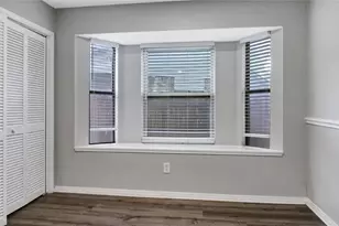 6305 Meadowglen Dr, Arlington, TX 76018 - Photo 12