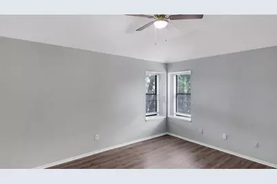 6305 Meadow Glen Drive, Arlington, TX 76018 - Photo 16