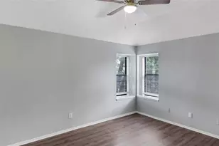 6305 Meadowglen Dr, Arlington, TX 76018 - Photo 18