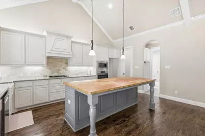 6901 Golf Green Drive, Arlington, TX 76001 - Photo 14