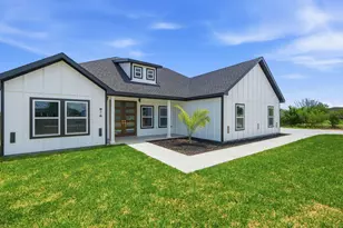 8212 Moyer Ct, Joshua, TX 76058 - Photo 2