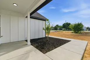 8212 Moyer Ct, Joshua, TX 76058 - Photo 6