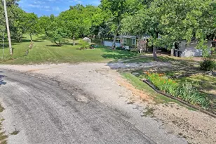 140 Elm Rd, Nocona, TX 76255 - Photo 26