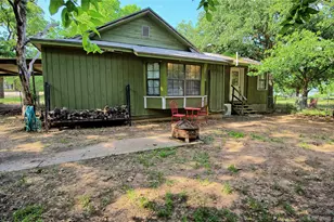 140 Elm Rd, Nocona, TX 76255 - Photo 2
