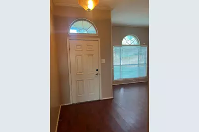 8801 Creekside Drive, Rowlett, TX 75089 - Photo 4