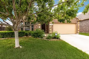 509 Vidalia Ct, Fort Worth, TX 76052 - Photo 2