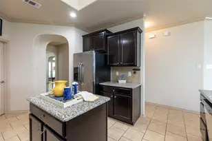 509 Vidalia Ct, Fort Worth, TX 76052 - Photo 10