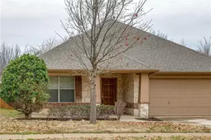708 Creekside Dr, Little Elm, TX 75068 - Photo 1