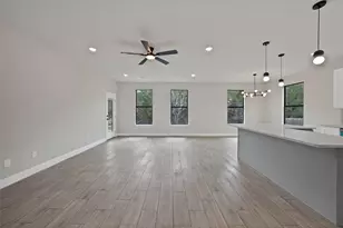 5700 Barkridge Dr, Granbury, TX 76048 - Photo 8