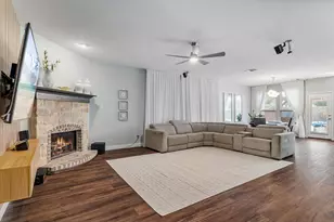 1105 Freesia Dr, Little Elm, TX 75068 - Photo 8
