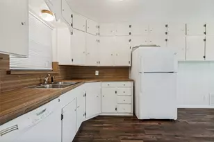 221 Leighton Dr, Terrell, TX 75160 - Photo 12