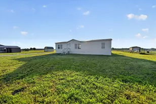 1393 Hackleman Rd, Whitesboro, TX 76273 - Photo 2