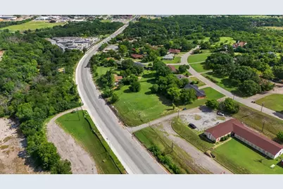 4528 Rolling Hills Drive, Fort Worth, TX 76119 - Photo 6
