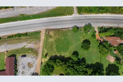 4528 Rolling Hills Drive, Fort Worth, TX 76119 - Photo 8