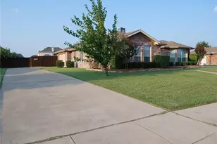 625 Rothschild Ln, Murphy, TX 75094 - Photo 2