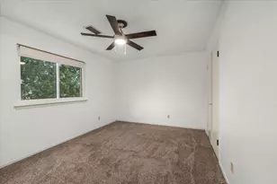 1904 Meadow Glen, Irving, TX 75060 - Photo 12