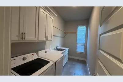912 Fallbrook Avenue, Denton, TX 76210 - Photo 24