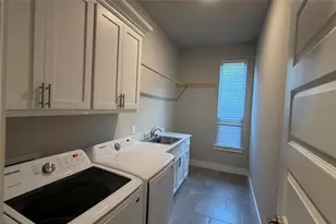912 Fallbrook Ave, Denton, TX 76210 - Photo 24