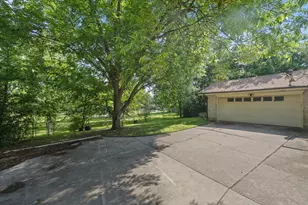 2308 Royal Ln, Greenville, TX 75402 - Photo 28