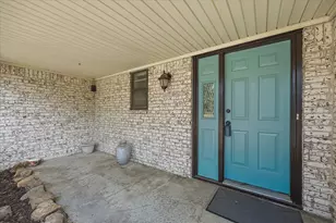 2308 Royal Ln, Greenville, TX 75402 - Photo 4