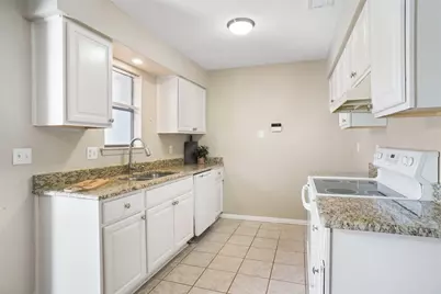 604 Timberline Drive, Hurst, TX 76053 - Photo 10