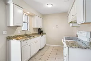 604 Timberline Dr, Hurst, TX 76053 - Photo 10