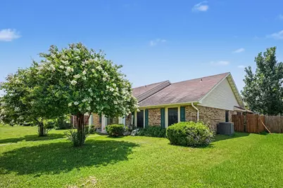 4510 Bridgeport Drive, Garland, TX 75043 - Photo 2