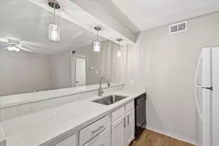 218 N Texas Blvd, Denton, TX 76201 - Photo 10
