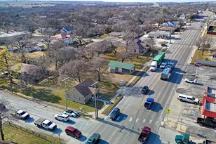 400 S Broad St, Saint Jo, TX 76265 - Photo 14