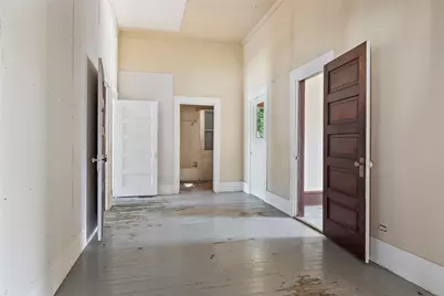 400 S Broad Street, Saint Jo, TX 76265 - Photo 8