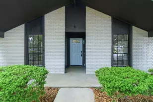 6422 Faircove Cir, Garland, TX 75043 - Photo 4