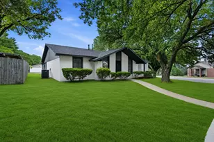 6422 Faircove Cir, Garland, TX 75043 - Photo 2