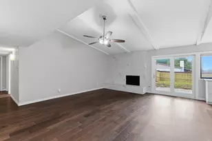 6422 Faircove Cir, Garland, TX 75043 - Photo 10
