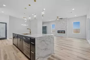 3914 Harlingen St, Dallas, TX 75212 - Photo 8