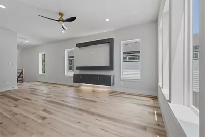 3914 Harlingen Street, Dallas, TX 75212 - Photo 16
