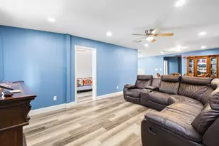 2006 Fort Worth St, Grand Prairie, TX 75050 - Photo 4