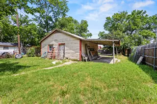 2006 Fort Worth St, Grand Prairie, TX 75050 - Photo 18