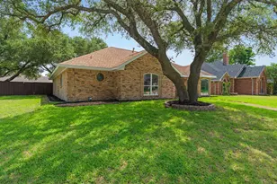 3718 Thornhill Way, Rowlett, TX 75088 - Photo 2