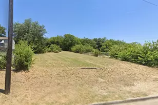 3006 N Crump St, Fort Worth, TX 76106 - Photo 1