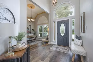 103 Peregrine Dr, McKinney, TX 75072 - Photo 2