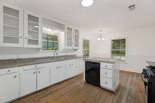 901 W Virginia St, McKinney, TX 75069 - Photo 6