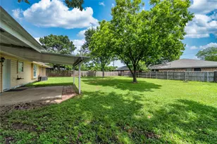 1306 Bluffview Dr, Seagoville, TX 75159 - Photo 24