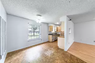 1306 Bluffview Dr, Seagoville, TX 75159 - Photo 2