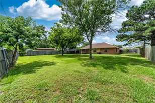 1306 Bluffview Dr, Seagoville, TX 75159 - Photo 22