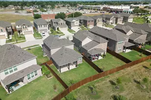 2806 Henson Ln, Garland, TX 75040 - Photo 32