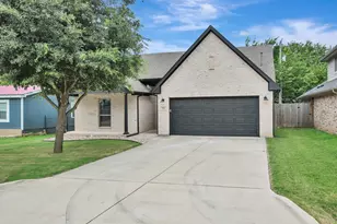 124 Elm Ln, Roanoke, TX 76262 - Photo 1