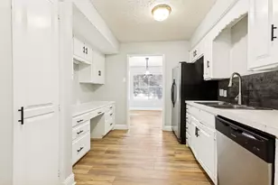 14372 Haymeadow Cir, Dallas, TX 75254 - Photo 16
