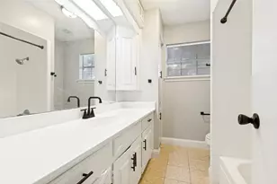 14372 Haymeadow Cir, Dallas, TX 75254 - Photo 22