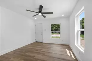 1808 Glenmore Ave, Fort Worth, TX 76102 - Photo 10