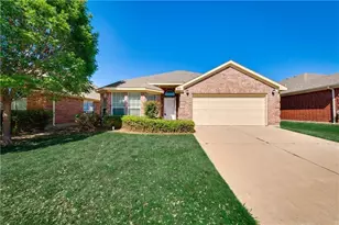 8633 Corral Cir, Fort Worth, TX 76244 - Photo 2